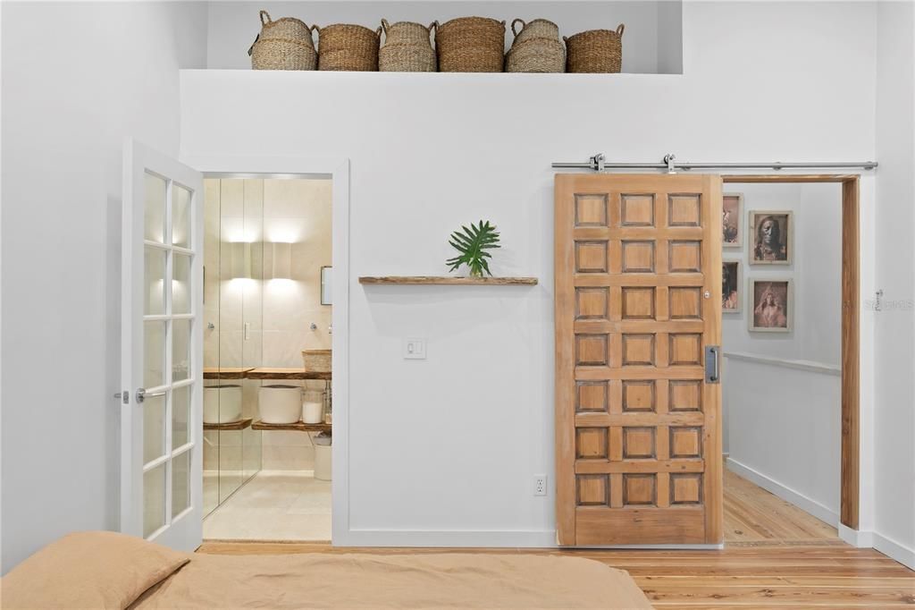 For Rent: $3,750 (2 beds, 2 baths, 1320 Square Feet)