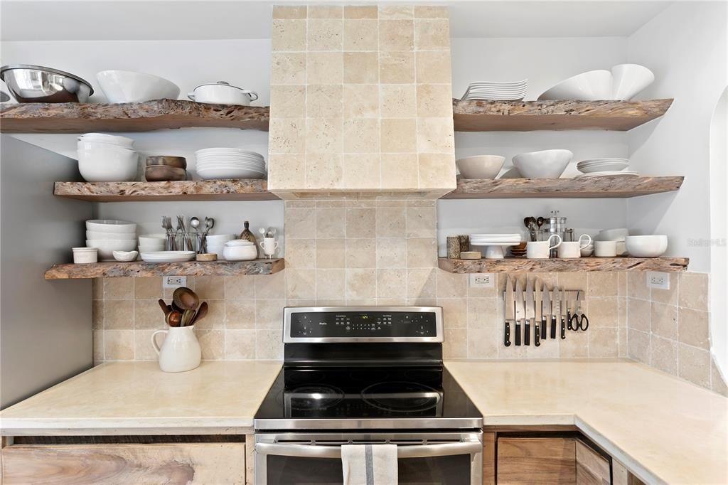 For Rent: $3,750 (2 beds, 2 baths, 1320 Square Feet)