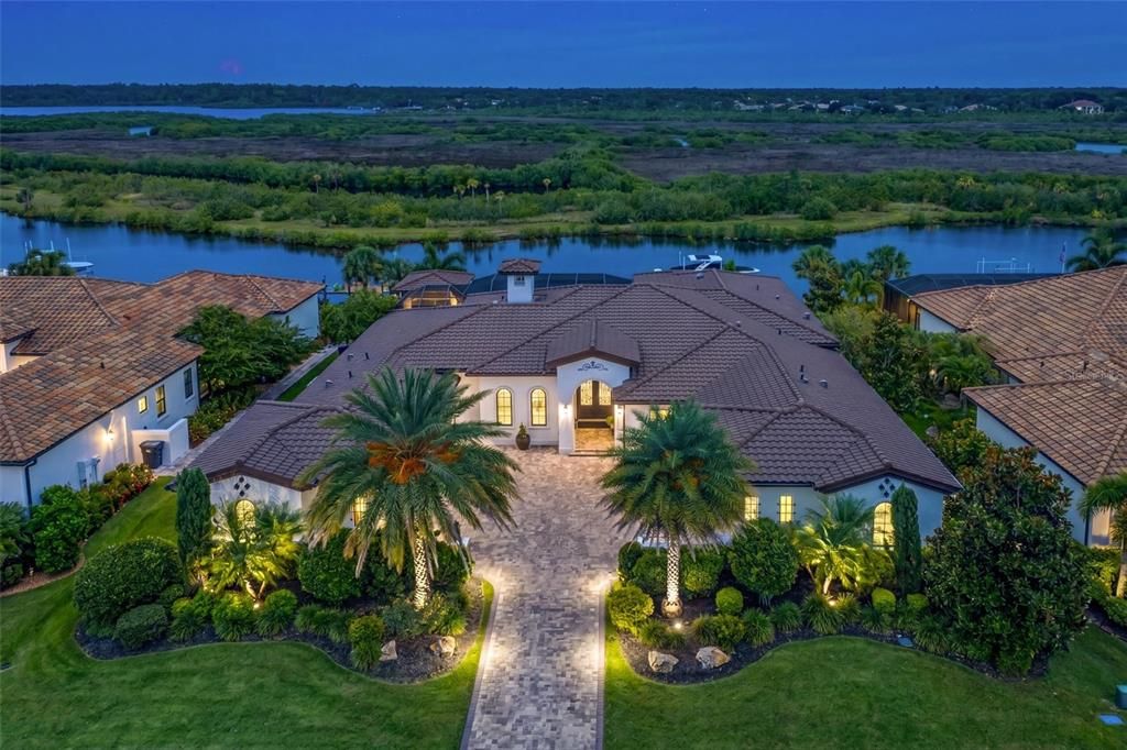 En Venta: $3,395,000 (3 camas, 4 baños, 4127 Pies cuadrados)