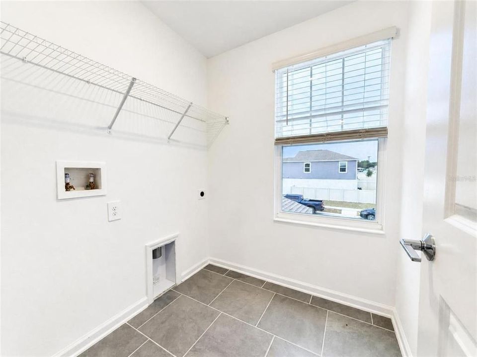 For Sale: $334,999 (4 beds, 2 baths, 2140 Square Feet)