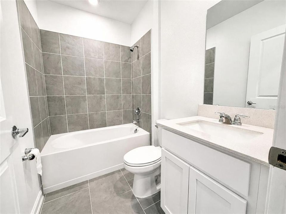 For Sale: $334,999 (4 beds, 2 baths, 2140 Square Feet)