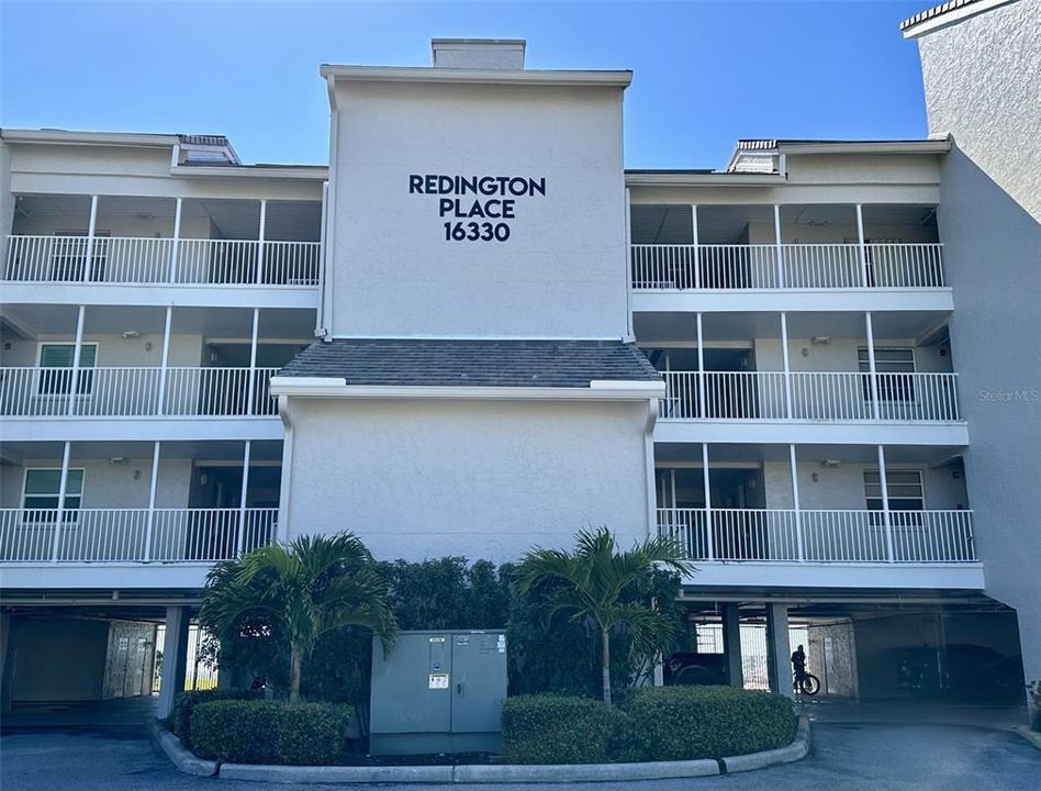 For Sale: $789,000 (2 beds, 2 baths, 1310 Square Feet)