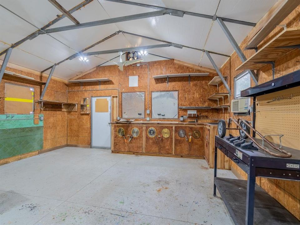For Sale: $338,000 (3 beds, 3 baths, 1263 Square Feet)