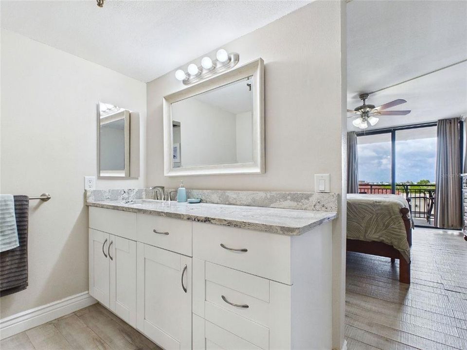 В аренду: $2,650 (2 спален, 2 ванн, 1250 Квадратных фут)