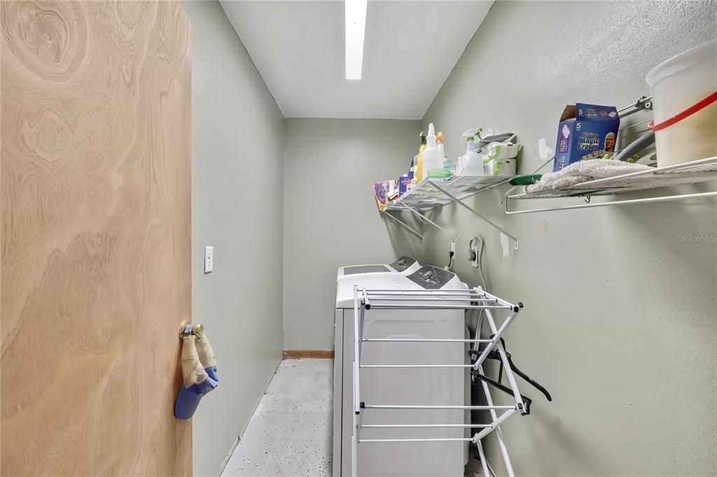 For Sale: $268,750 (3 beds, 2 baths, 1580 Square Feet)