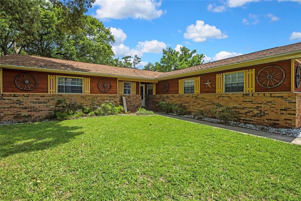 For Sale: $268,750 (3 beds, 2 baths, 1580 Square Feet)