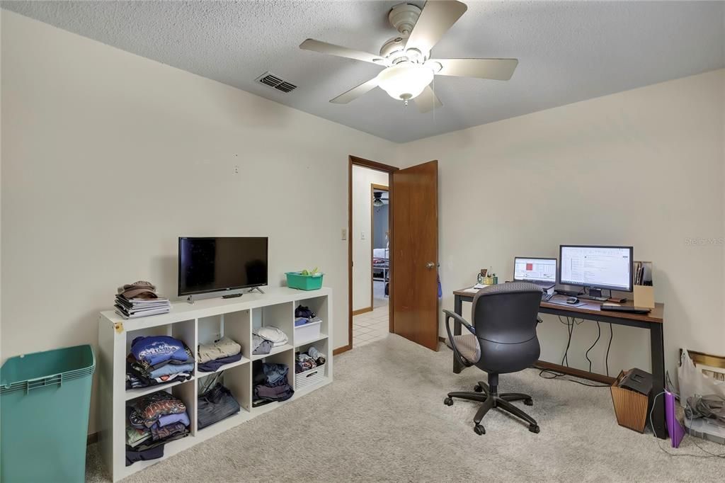 For Sale: $268,750 (3 beds, 2 baths, 1580 Square Feet)