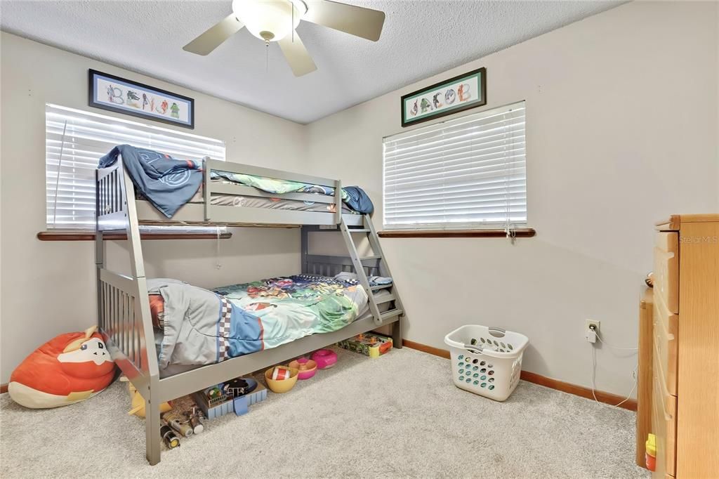 For Sale: $268,750 (3 beds, 2 baths, 1580 Square Feet)