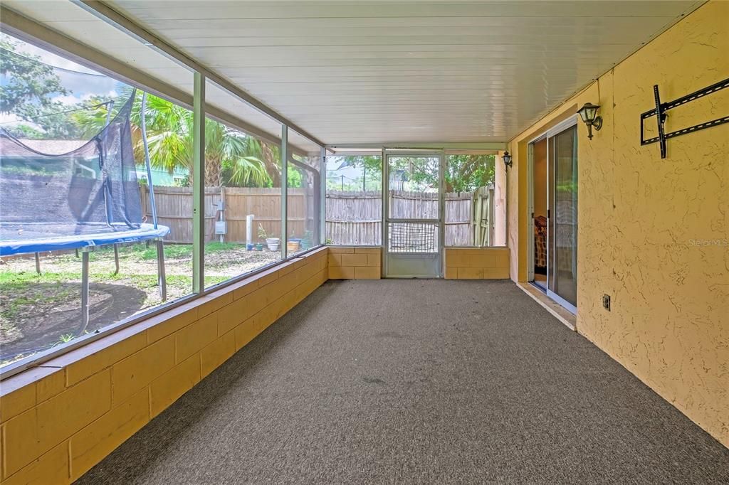 For Sale: $268,750 (3 beds, 2 baths, 1580 Square Feet)