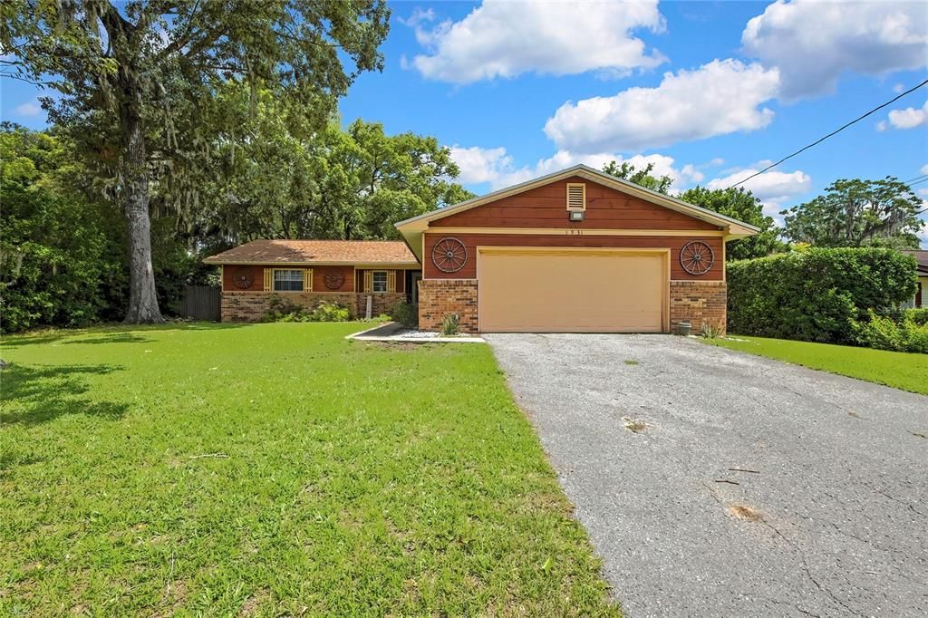For Sale: $268,750 (3 beds, 2 baths, 1580 Square Feet)