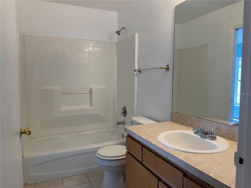 For Rent: $2,950 (4 beds, 2 baths, 1734 Square Feet)