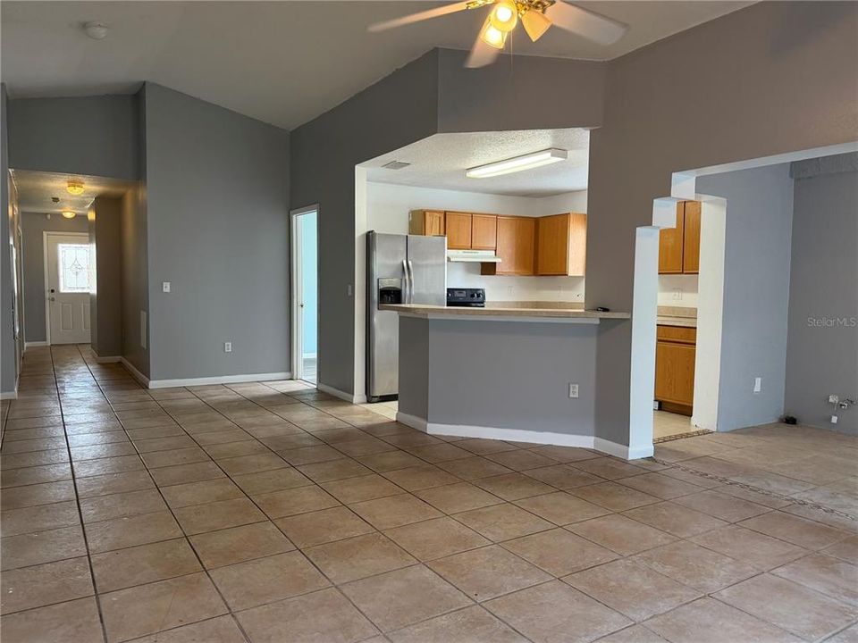 For Rent: $2,950 (4 beds, 2 baths, 1734 Square Feet)