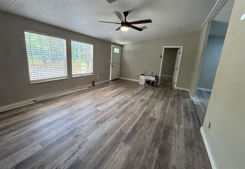 For Rent: $1,650 (2 beds, 2 baths, 1040 Square Feet)