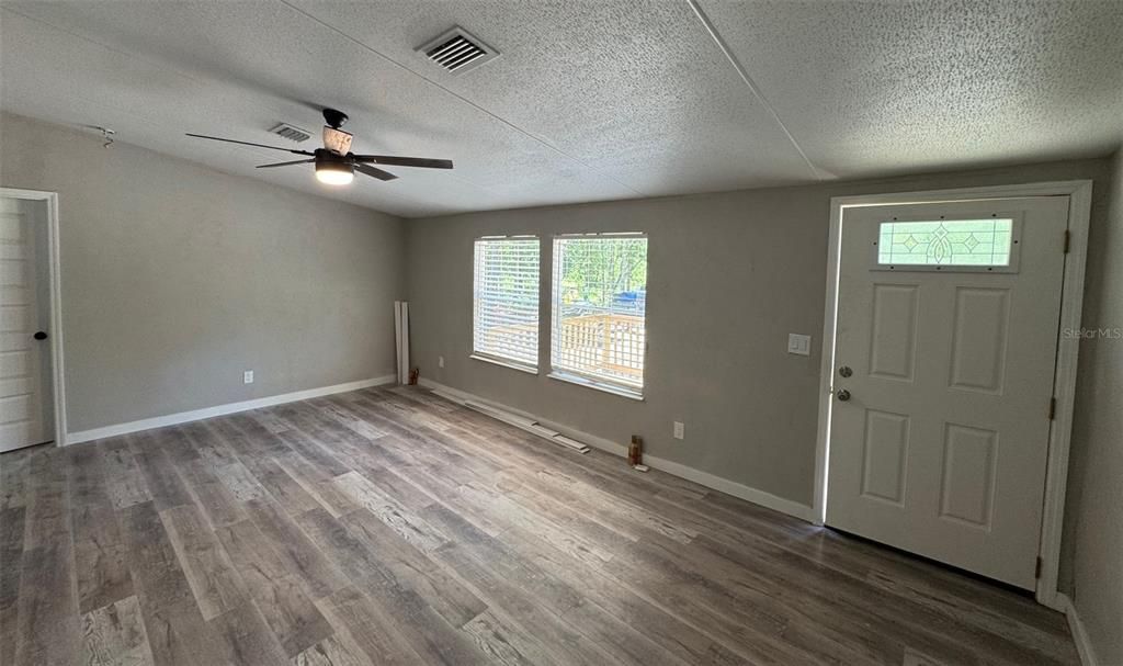 For Rent: $1,650 (2 beds, 2 baths, 1040 Square Feet)