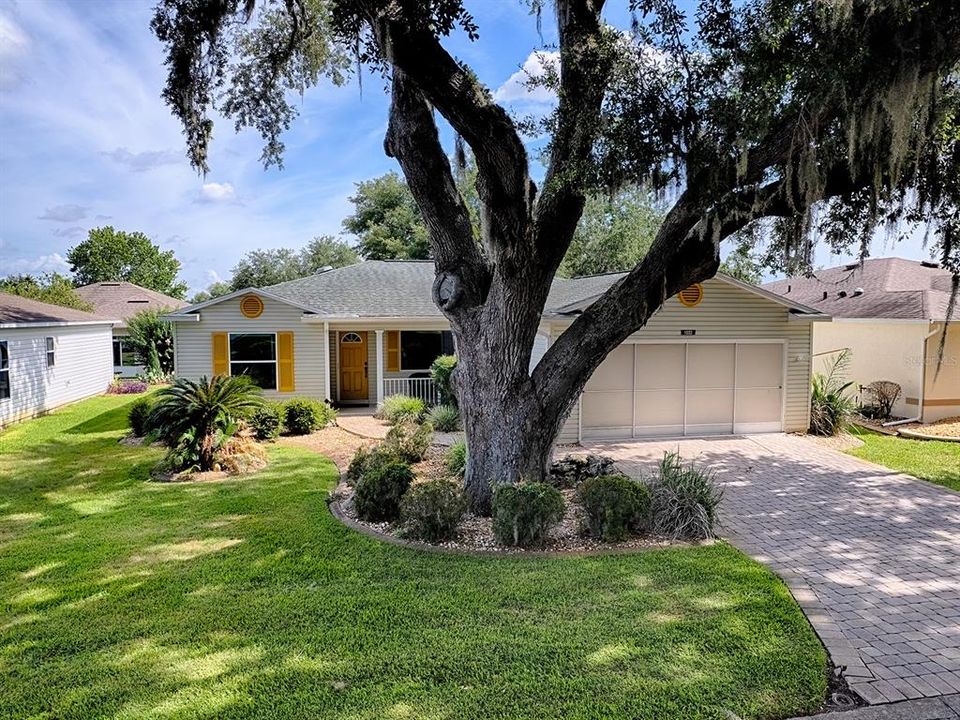 For Sale: $239,900 (3 beds, 2 baths, 1388 Square Feet)