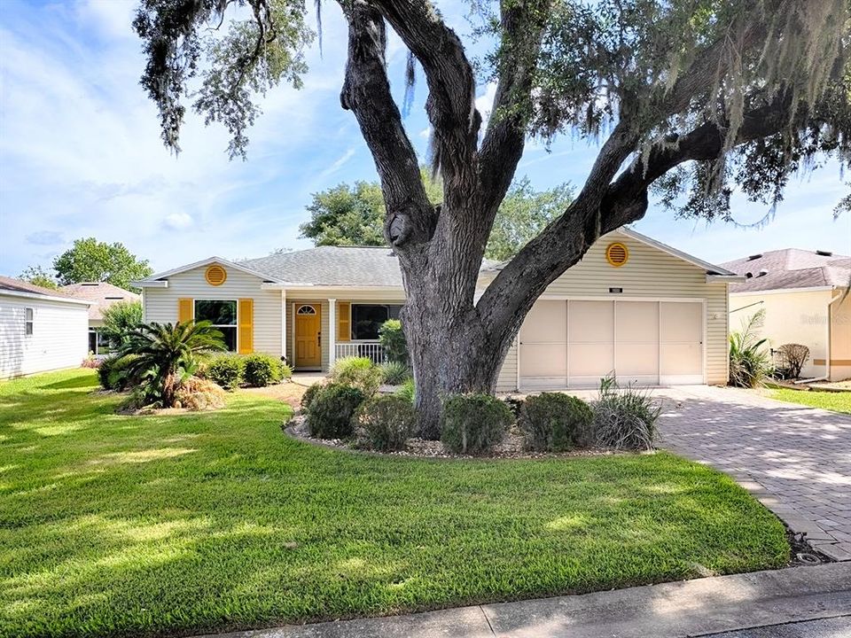 For Sale: $239,900 (3 beds, 2 baths, 1388 Square Feet)