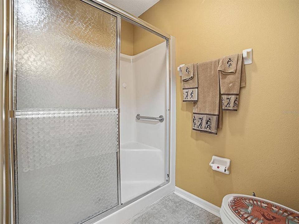 For Sale: $239,900 (3 beds, 2 baths, 1388 Square Feet)