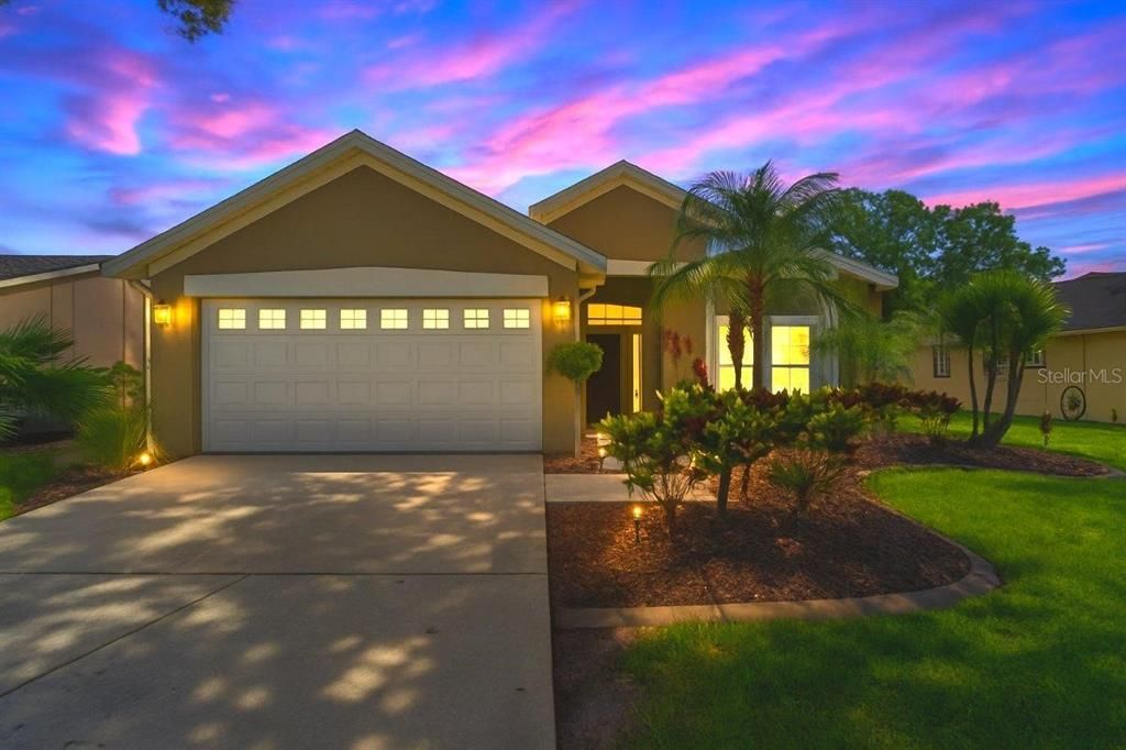 En Venta: $419,900 (4 camas, 2 baños, 1672 Pies cuadrados)