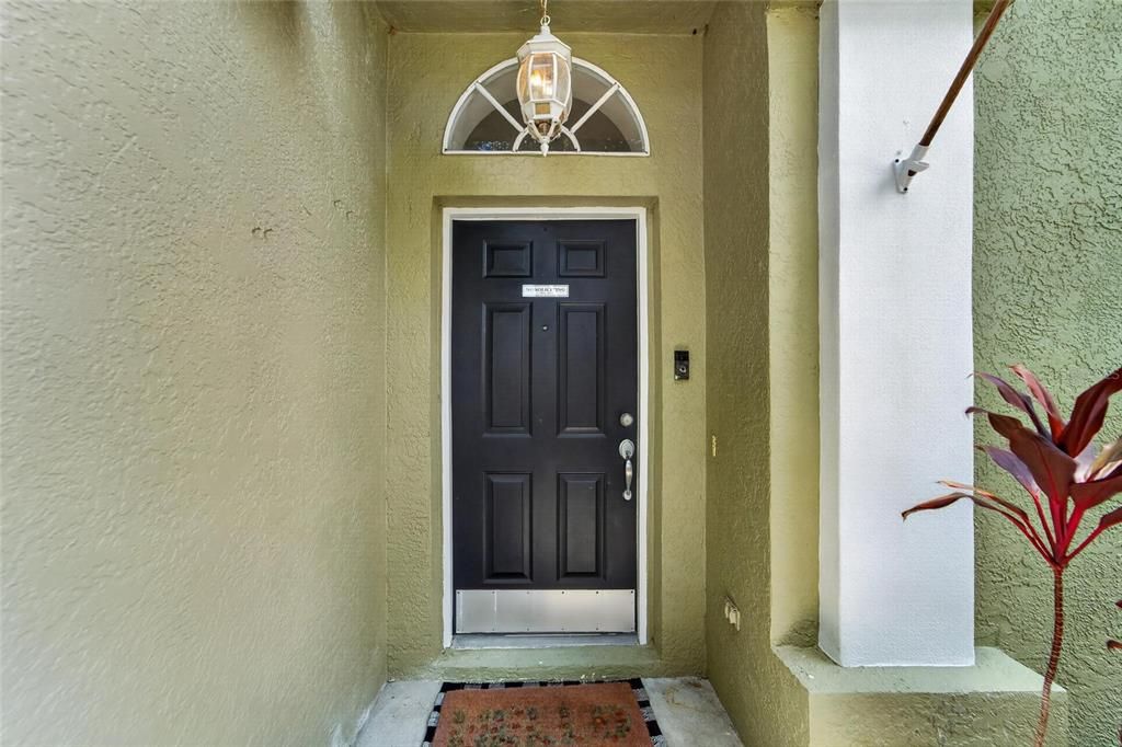 En Venta: $419,900 (4 camas, 2 baños, 1672 Pies cuadrados)