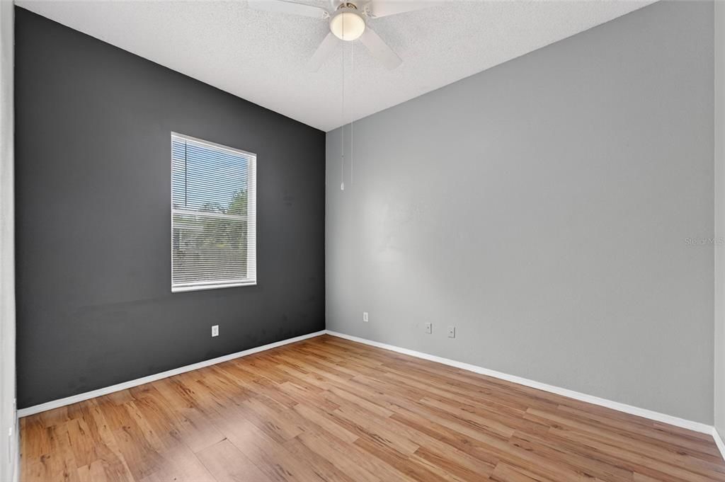 En Venta: $419,900 (4 camas, 2 baños, 1672 Pies cuadrados)