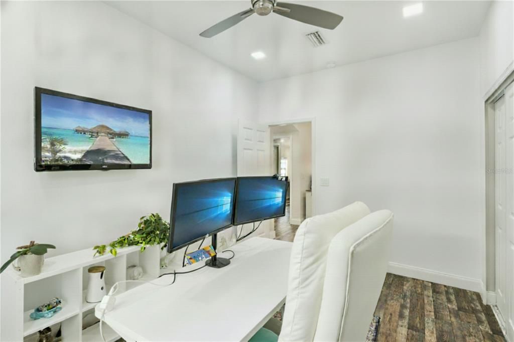 For Sale: $309,000 (4 beds, 3 baths, 1744 Square Feet)