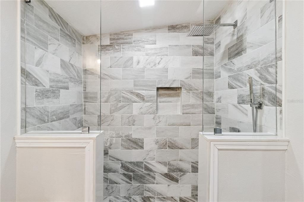 For Sale: $309,000 (4 beds, 3 baths, 1744 Square Feet)