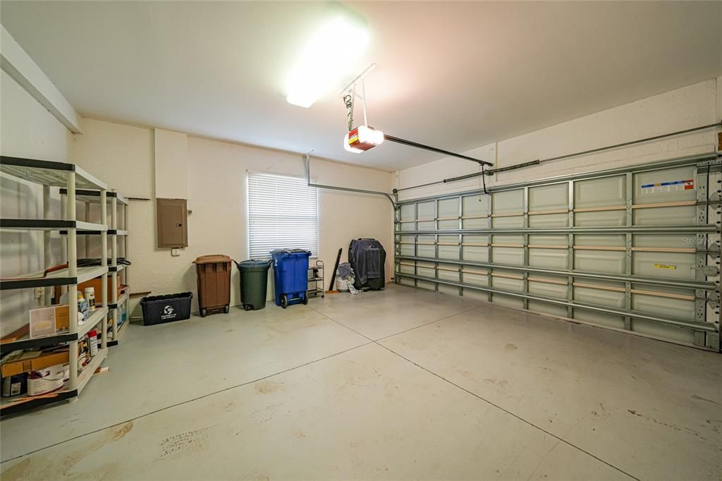 For Sale: $275,000 (2 beds, 2 baths, 1341 Square Feet)
