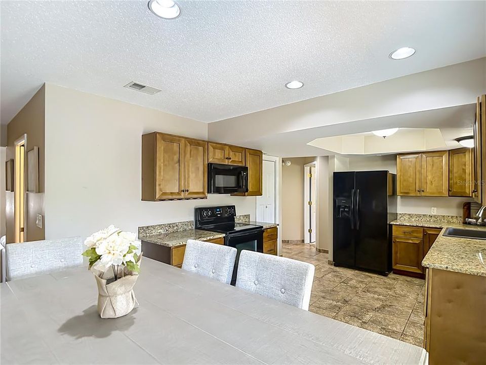 For Sale: $465,000 (3 beds, 2 baths, 1799 Square Feet)