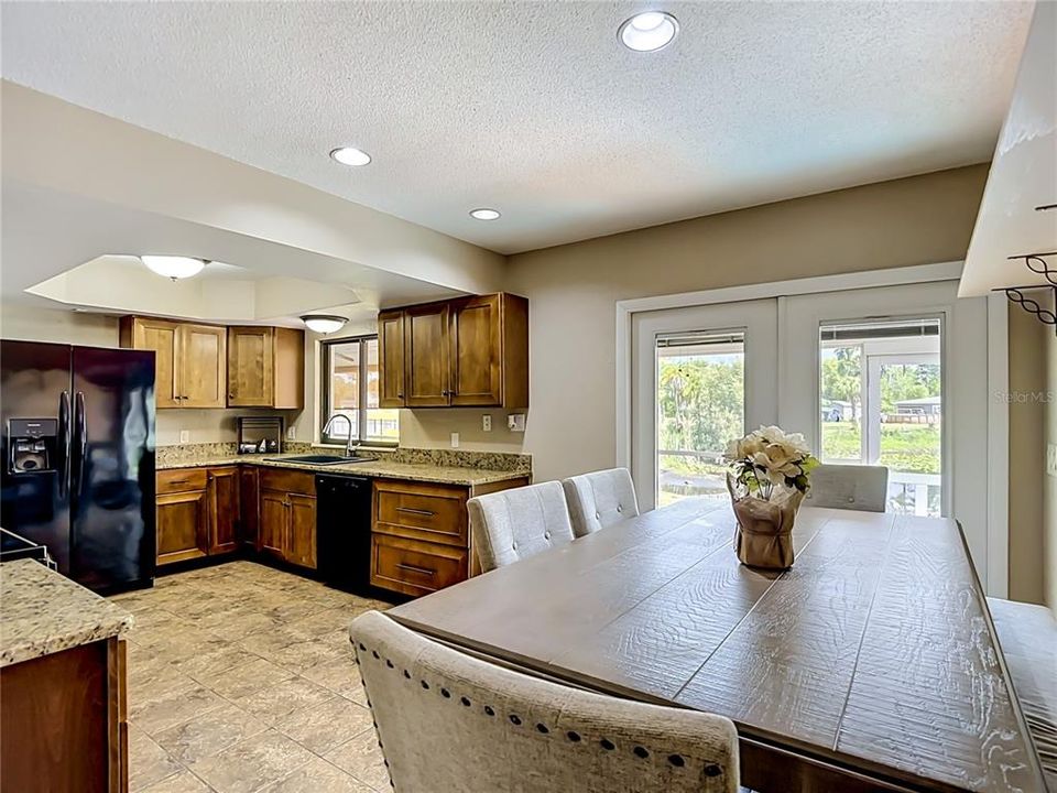 For Sale: $465,000 (3 beds, 2 baths, 1799 Square Feet)
