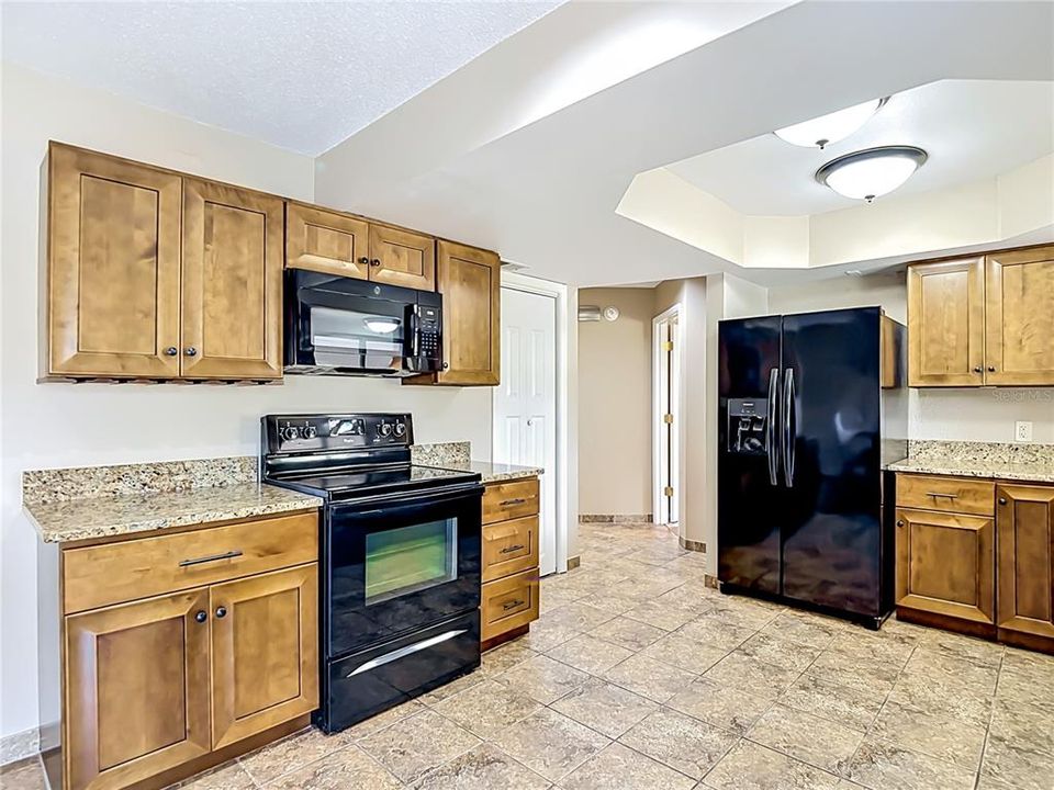 For Sale: $465,000 (3 beds, 2 baths, 1799 Square Feet)