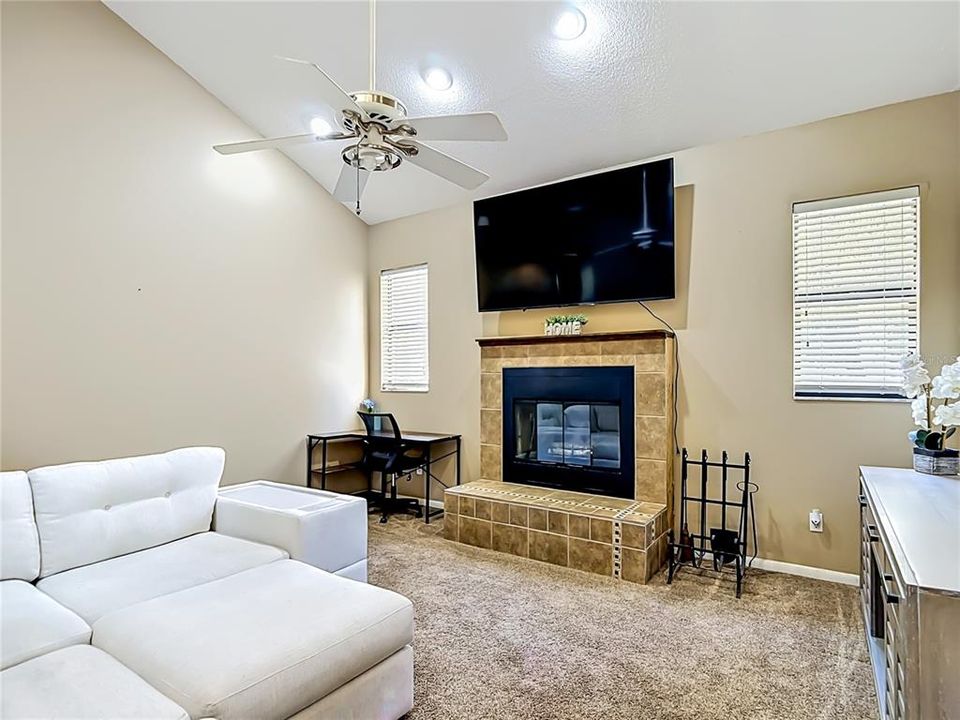 For Sale: $465,000 (3 beds, 2 baths, 1799 Square Feet)