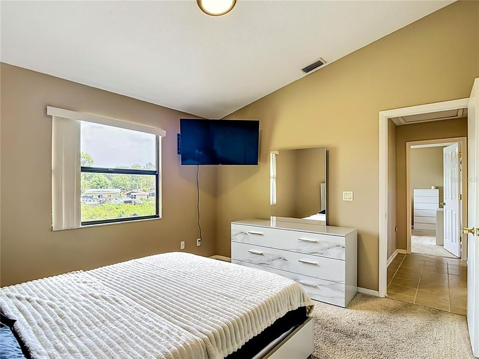 For Sale: $465,000 (3 beds, 2 baths, 1799 Square Feet)