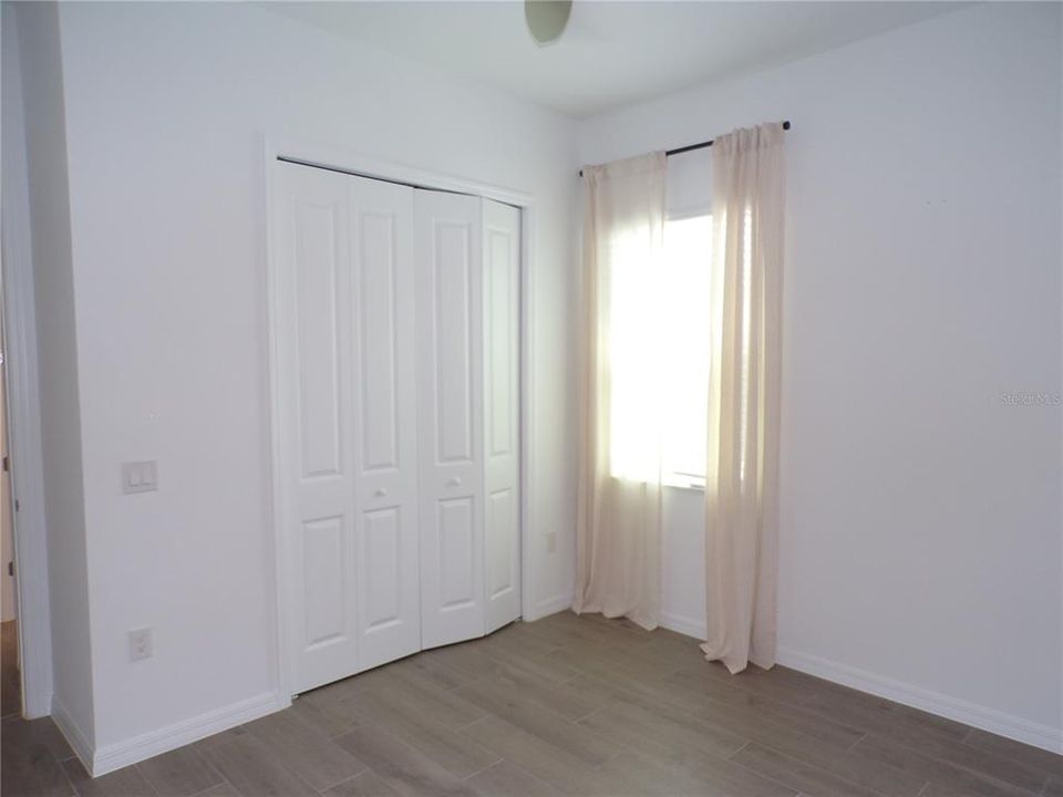 Activo con contrato: $3,200 (3 camas, 3 baños, 2242 Pies cuadrados)