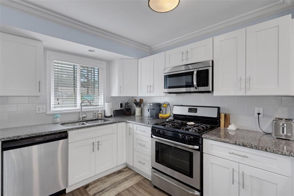 For Sale: $339,900 (3 beds, 1 baths, 1453 Square Feet)