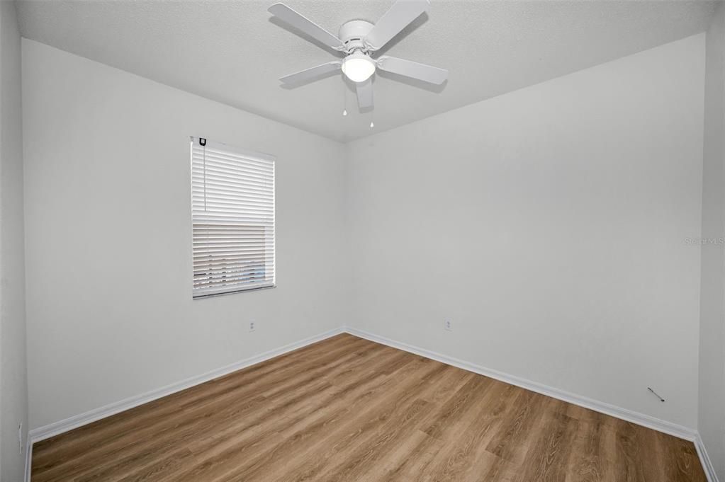 En Venta: $419,900 (4 camas, 2 baños, 1828 Pies cuadrados)
