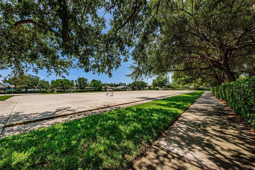 En Venta: $419,900 (4 camas, 2 baños, 1828 Pies cuadrados)