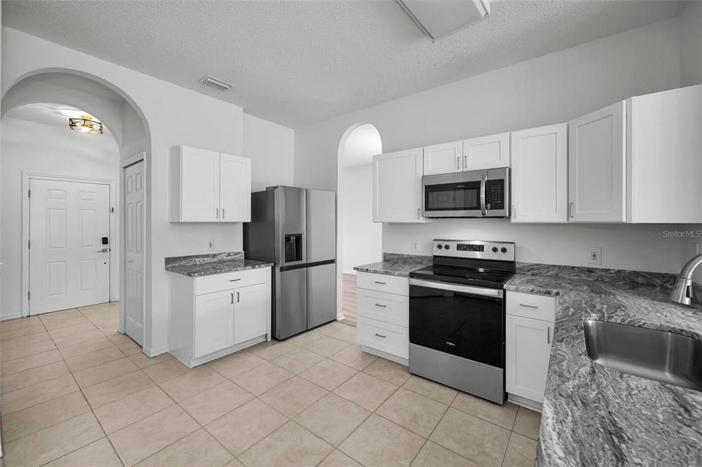 En Venta: $419,900 (4 camas, 2 baños, 1828 Pies cuadrados)
