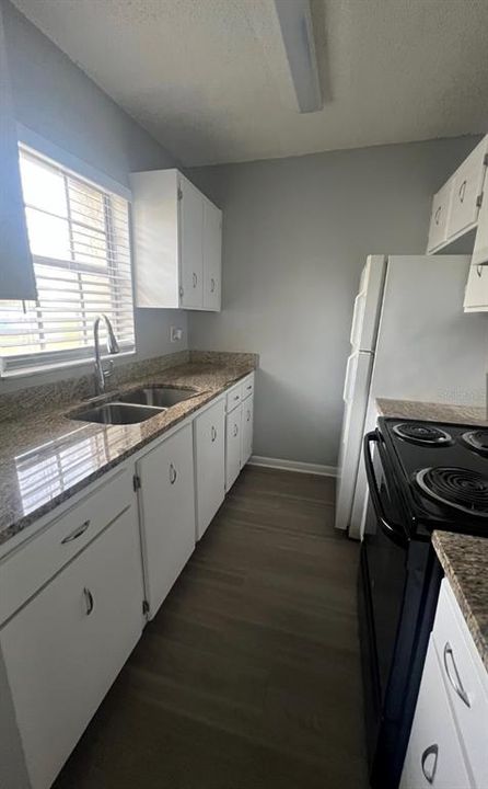 For Rent: $1,495 (2 beds, 1 baths, 1000 Square Feet)