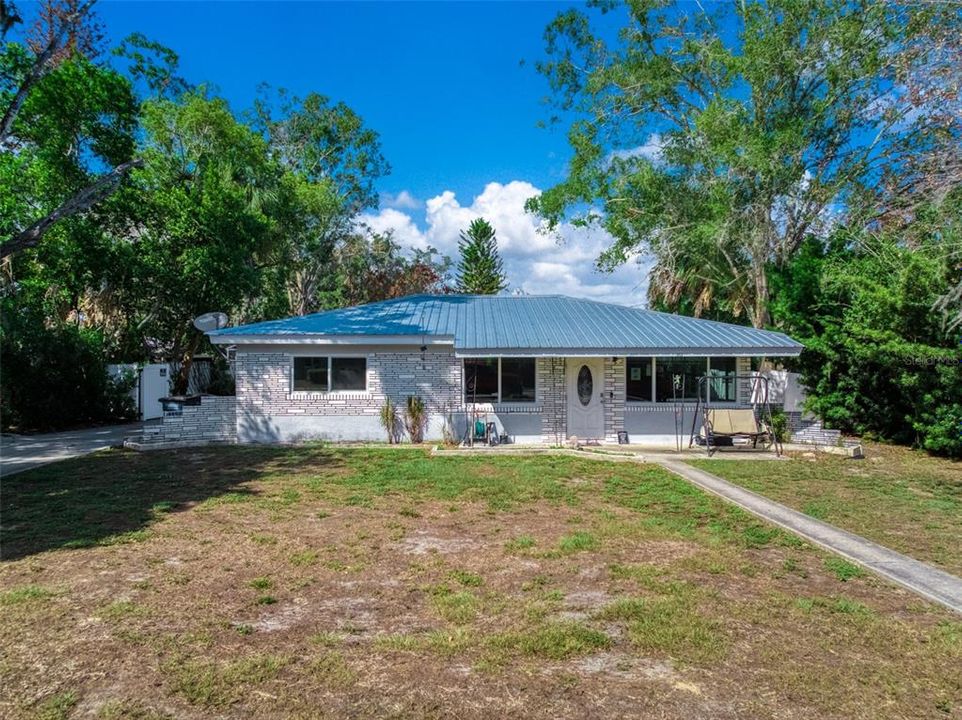 For Sale: $289,900 (3 beds, 2 baths, 1448 Square Feet)
