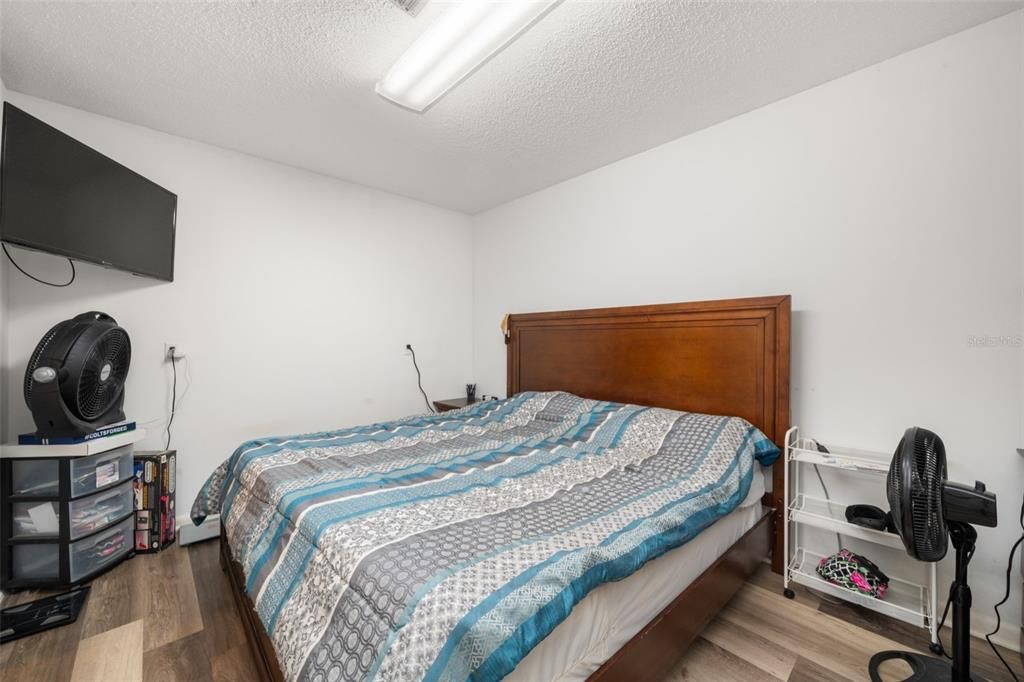 For Sale: $289,900 (3 beds, 2 baths, 1448 Square Feet)