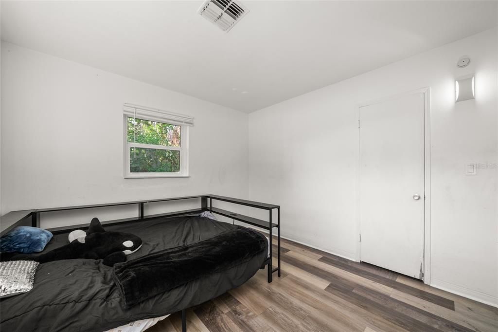 For Sale: $289,900 (3 beds, 2 baths, 1448 Square Feet)