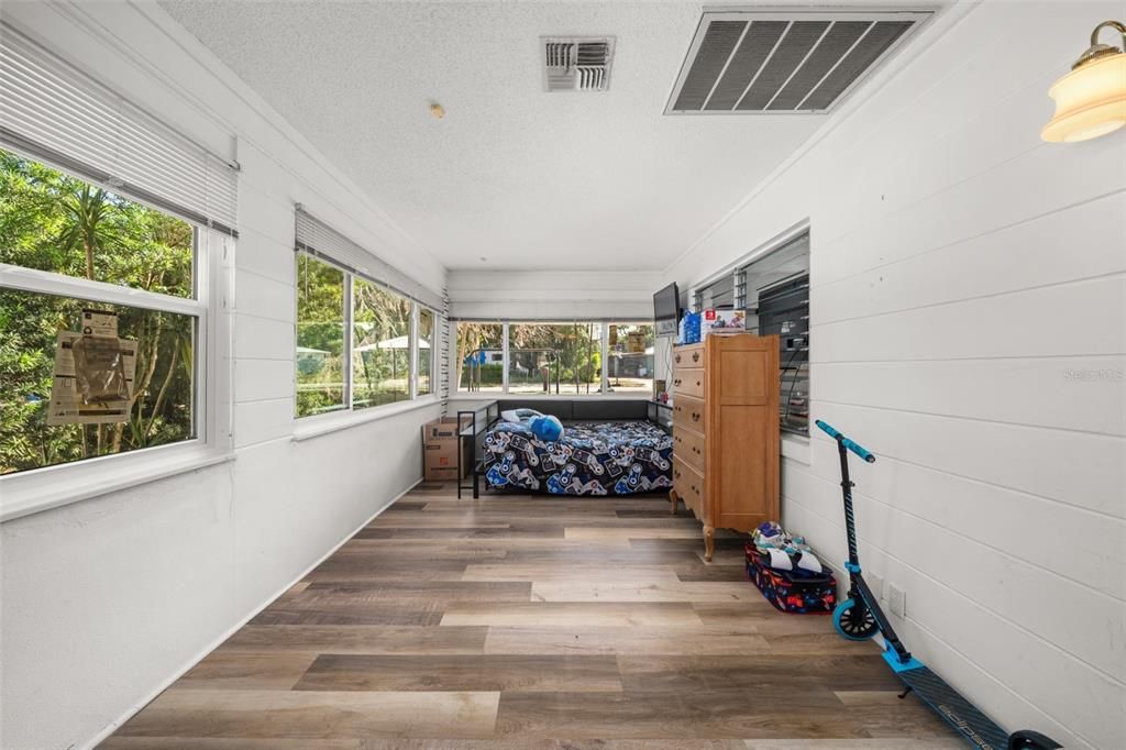 For Sale: $289,900 (3 beds, 2 baths, 1448 Square Feet)