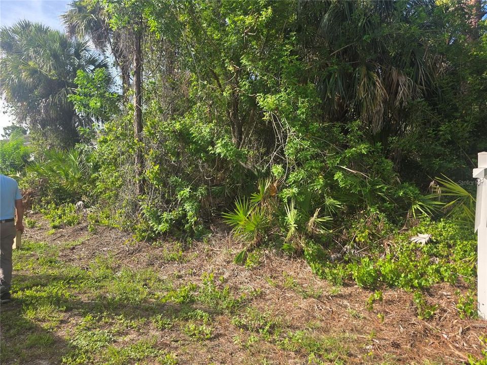 En Venta: $24,500 (0.23 acres)