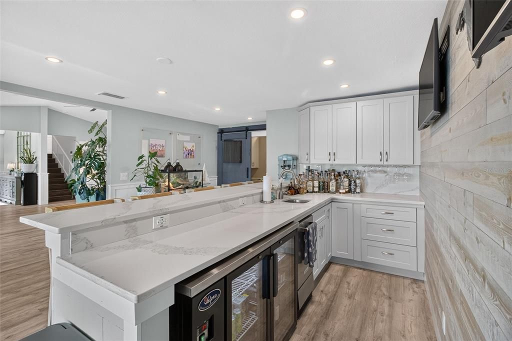 For Sale: $2,699,000 (4 beds, 3 baths, 3072 Square Feet)