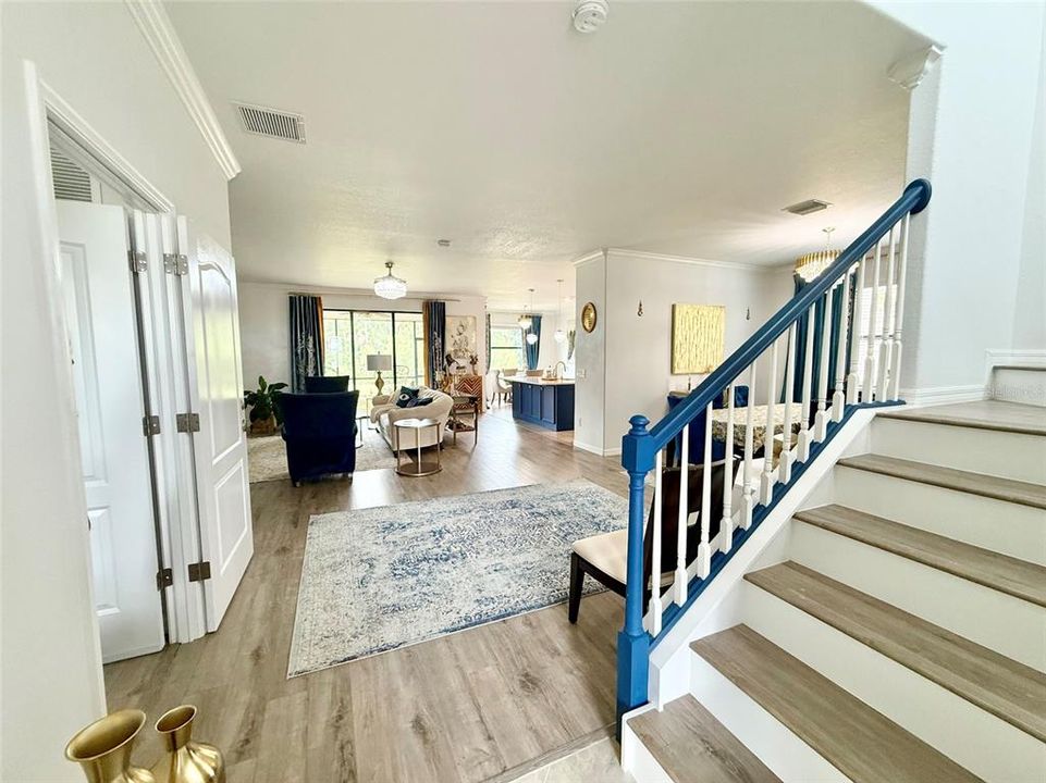 For Sale: $989,000 (6 beds, 4 baths, 3905 Square Feet)