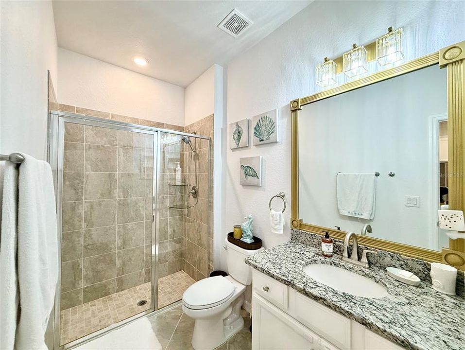 For Sale: $989,000 (6 beds, 4 baths, 3905 Square Feet)