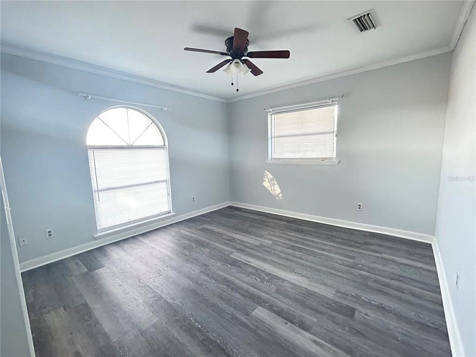 For Rent: $2,300 (3 beds, 2 baths, 2196 Square Feet)