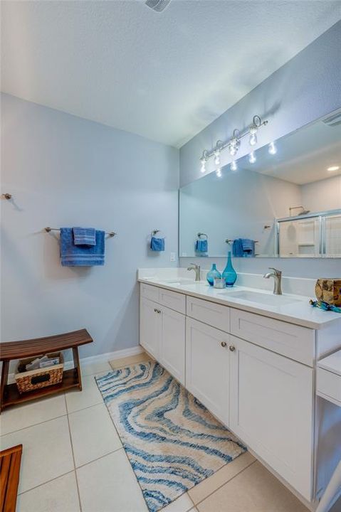 For Sale: $365,000 (3 beds, 2 baths, 1711 Square Feet)
