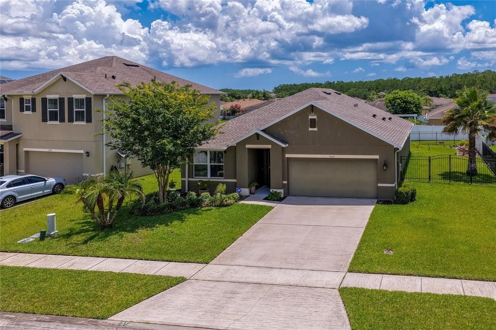 For Sale: $365,000 (3 beds, 2 baths, 1711 Square Feet)