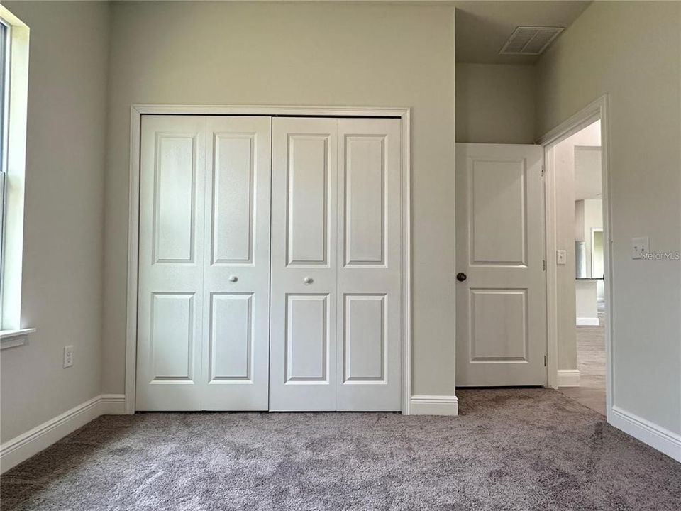 В аренду: $1,900 (4 спален, 2 ванн, 1758 Квадратных фут)